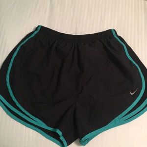 Black Nike shorts